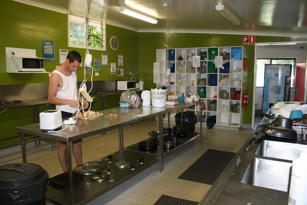 Nomads Airlie Beach (Adults Only) Exterior photo