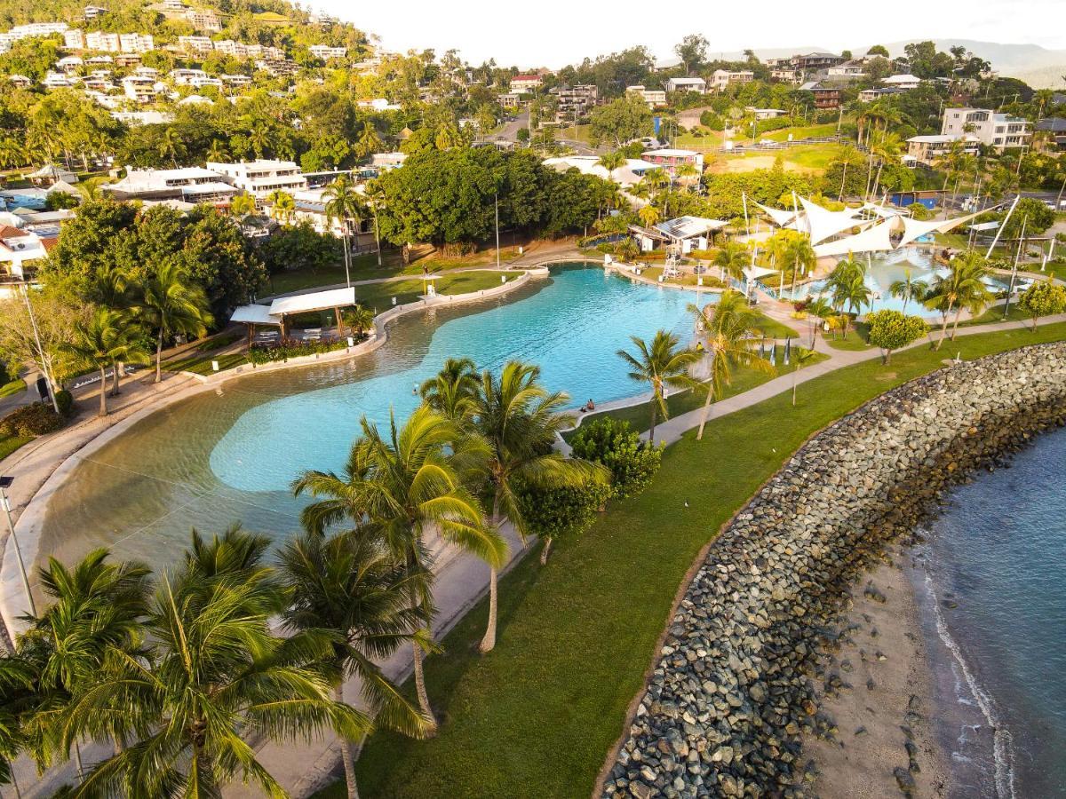 Nomads Airlie Beach (Adults Only) Exterior photo